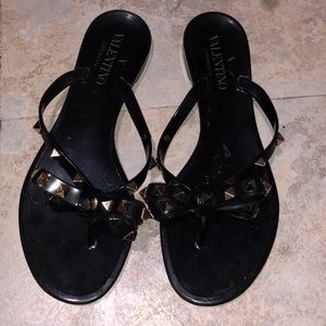 Rock stud pVC flat stud Valentino’s sandals